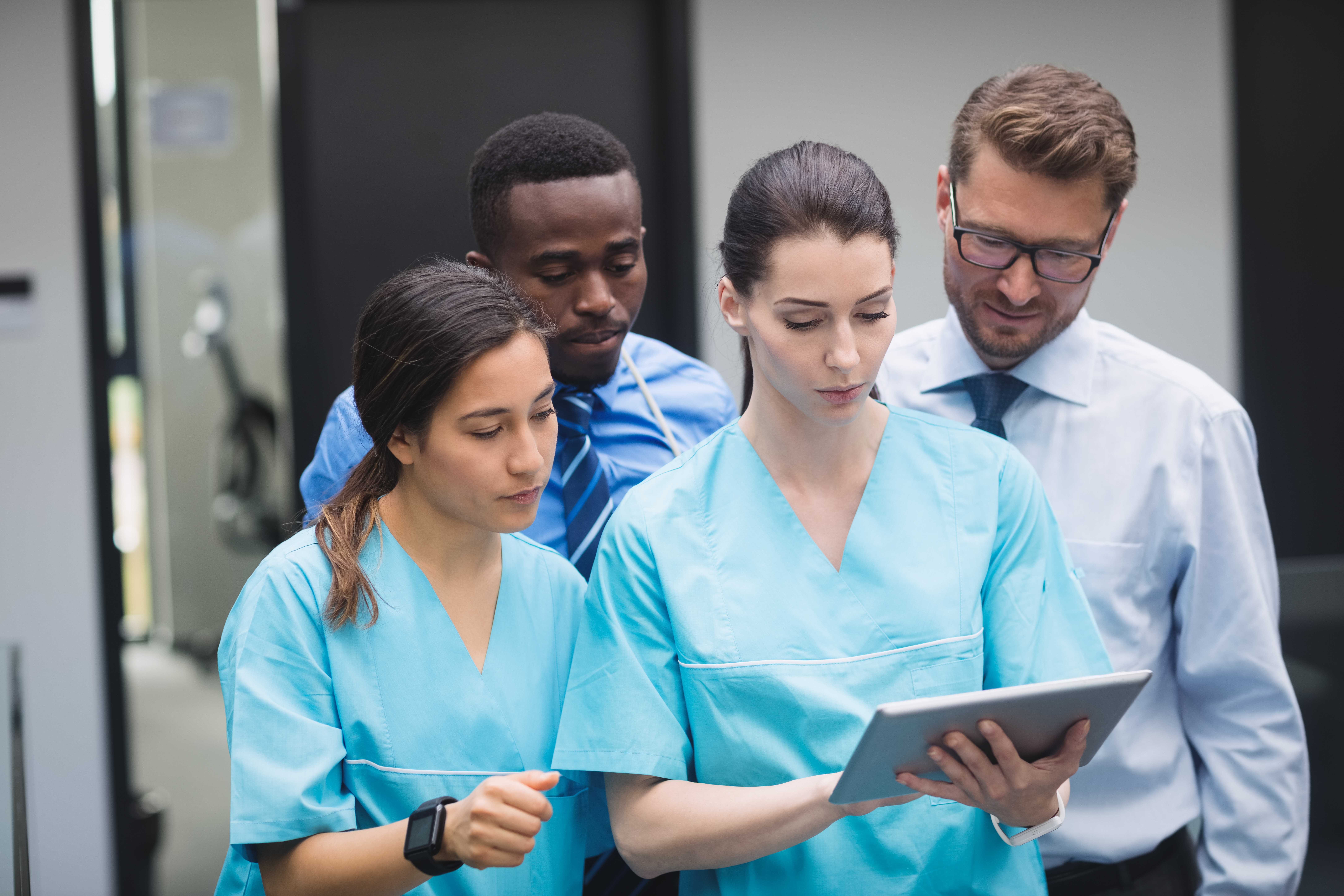 Nurses working together in a supportive healthcare environment